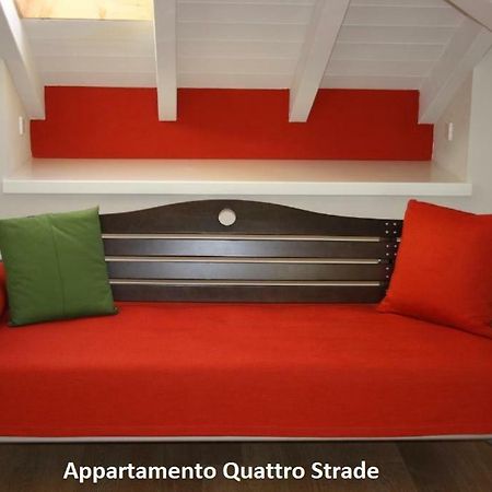 קנרו ריביירה Hotel Il Cortile מראה חיצוני תמונה